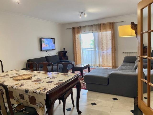 Apartamento Novo Muito Confortavel Com Vista Rio Algés Zewnętrze zdjęcie