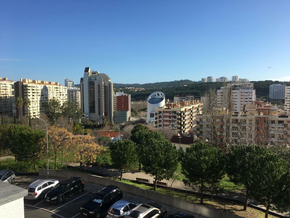 Apartamento Novo Muito Confortavel Com Vista Rio Algés Zewnętrze zdjęcie